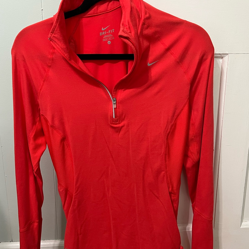 Nike Pull-Over